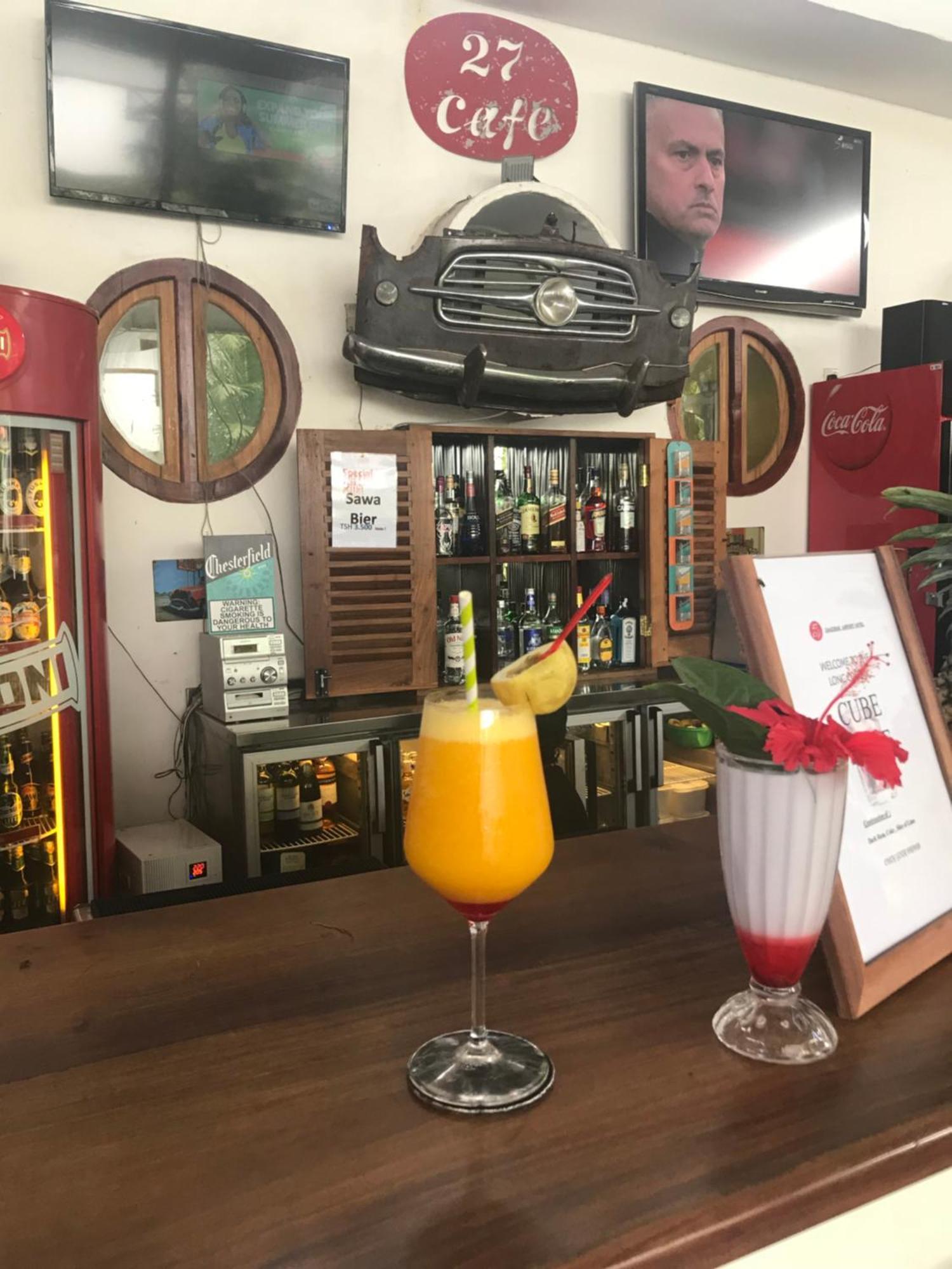 27 Cafe Zanzibar Airport Hotel Екстер'єр фото