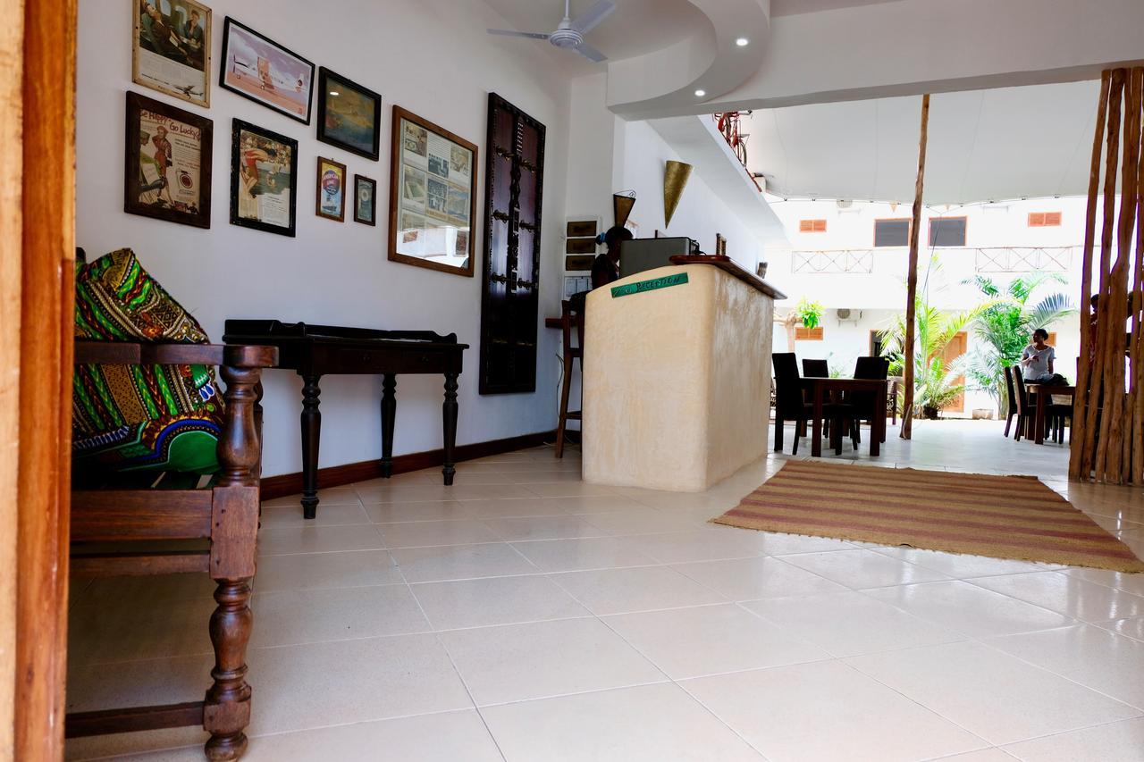 27 Cafe Zanzibar Airport Hotel Екстер'єр фото