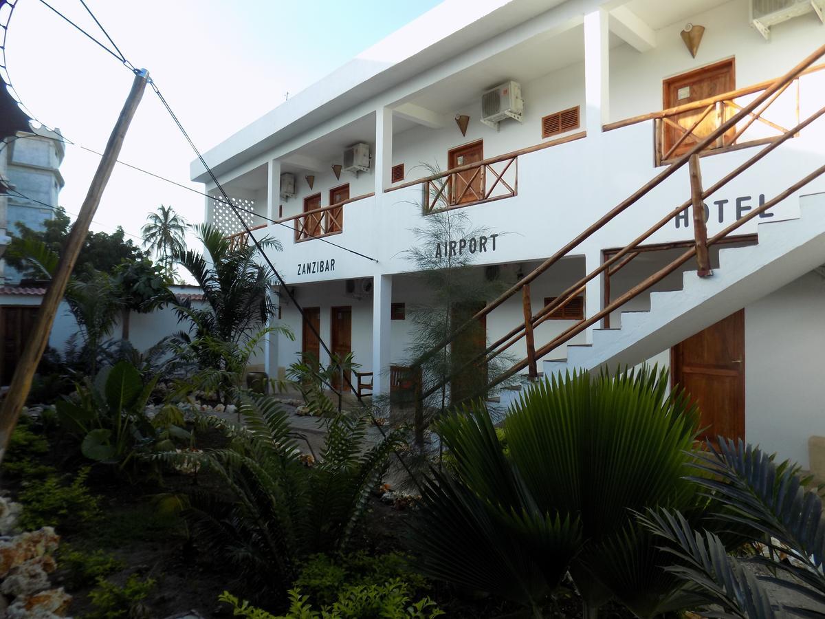 27 Cafe Zanzibar Airport Hotel Екстер'єр фото
