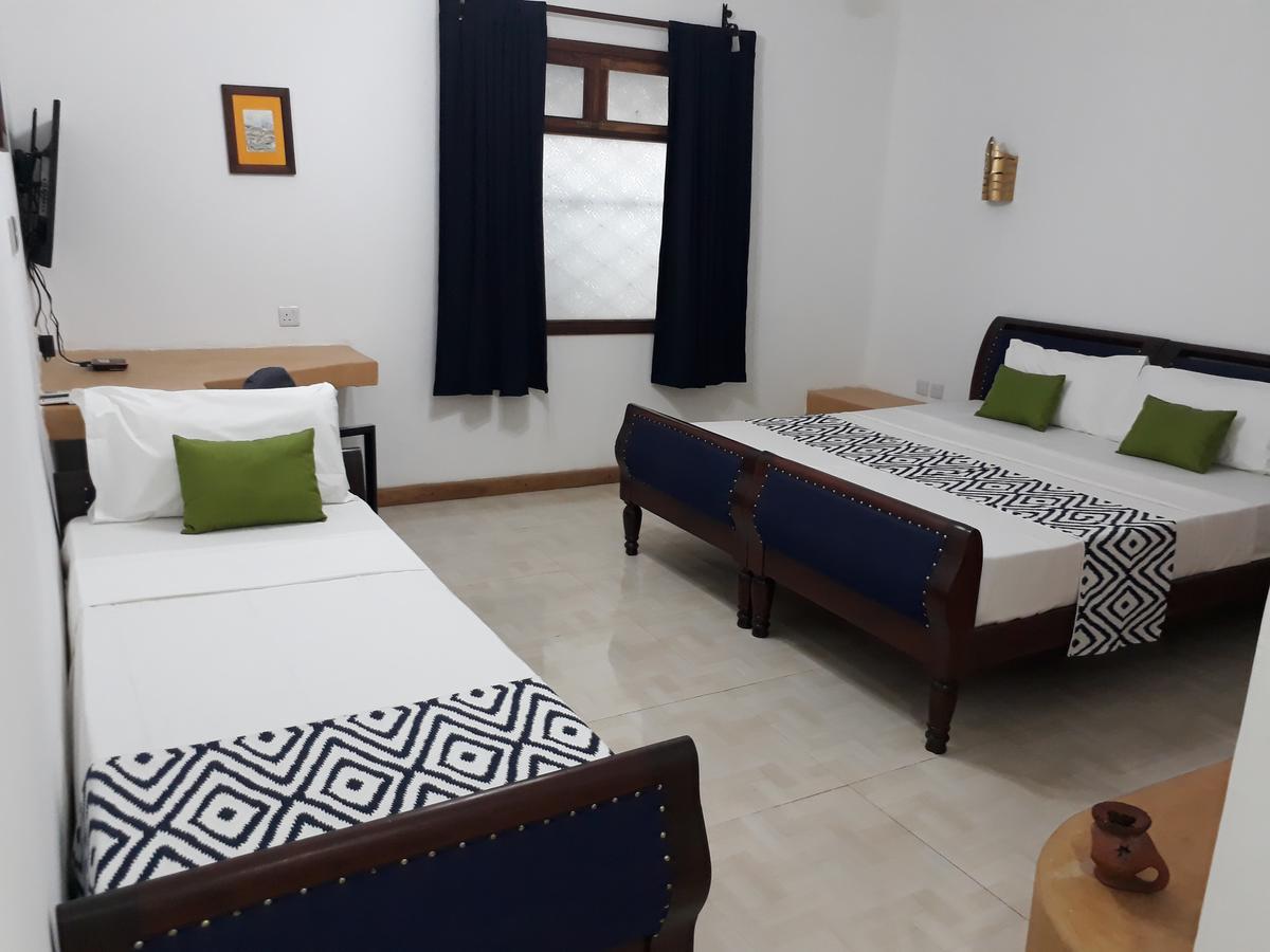 27 Cafe Zanzibar Airport Hotel Екстер'єр фото