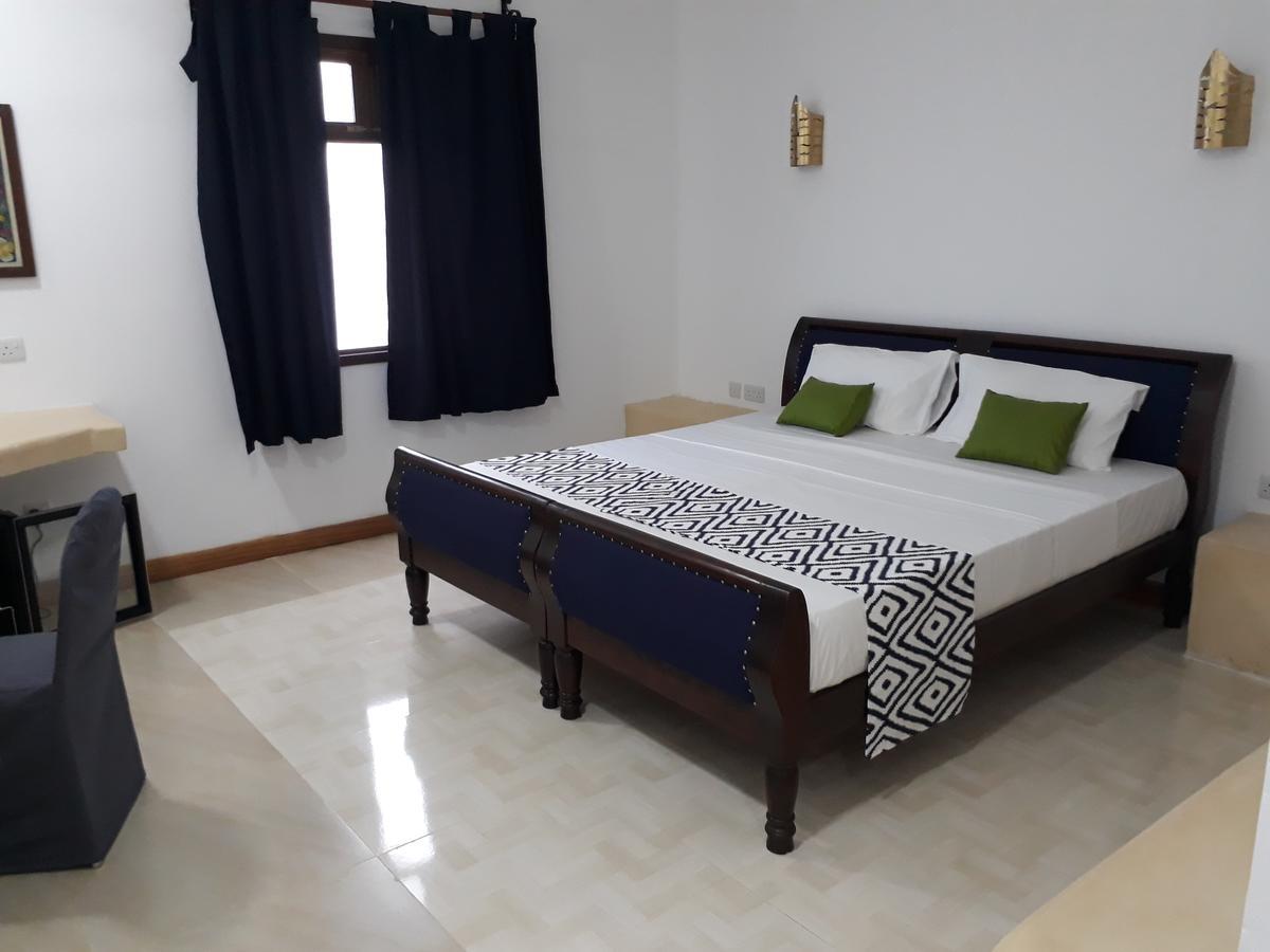 27 Cafe Zanzibar Airport Hotel Екстер'єр фото