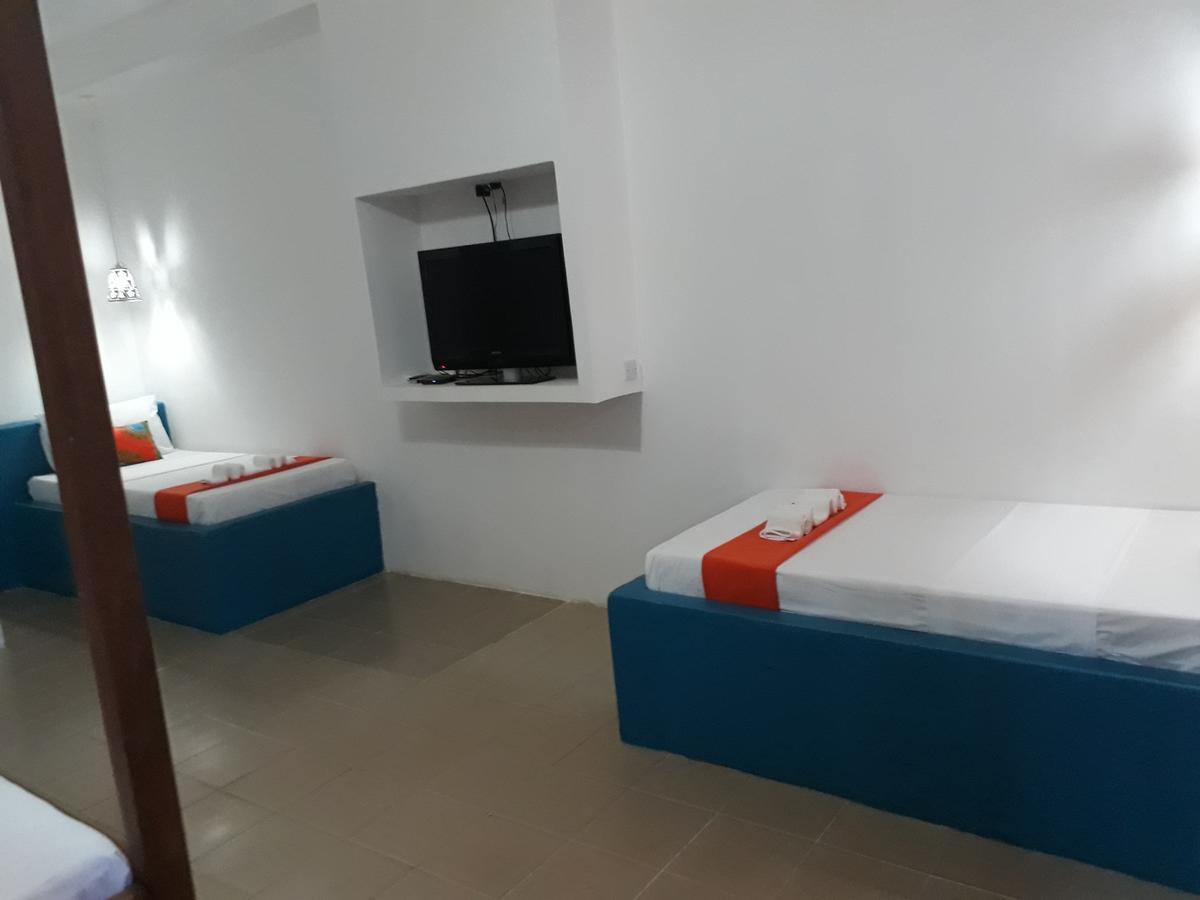 27 Cafe Zanzibar Airport Hotel Екстер'єр фото