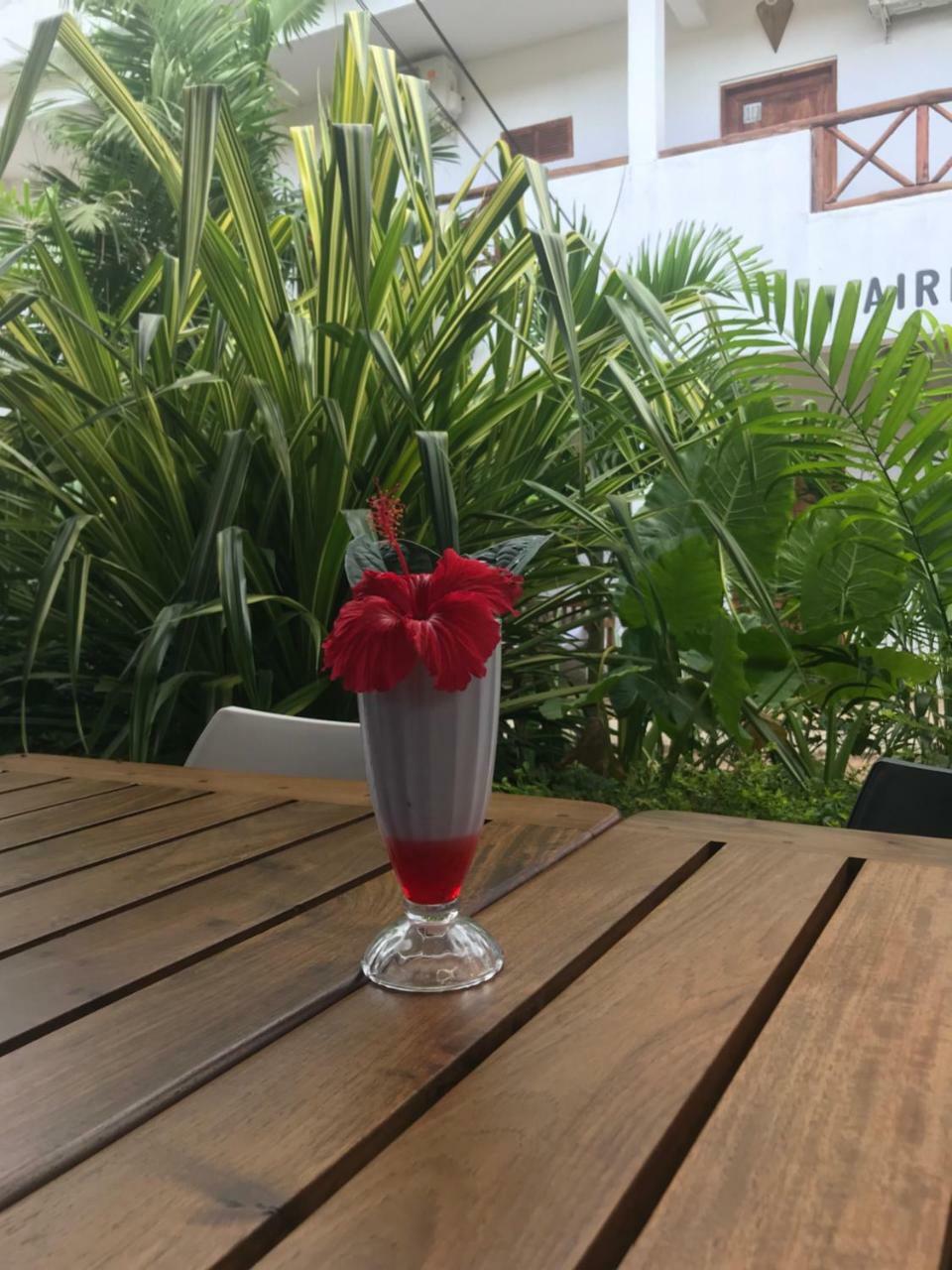 27 Cafe Zanzibar Airport Hotel Екстер'єр фото